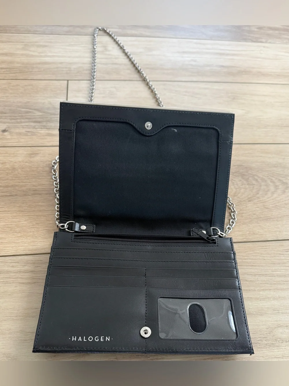 Halogen sleek black