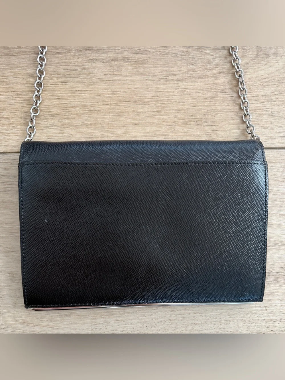 Halogen sleek black