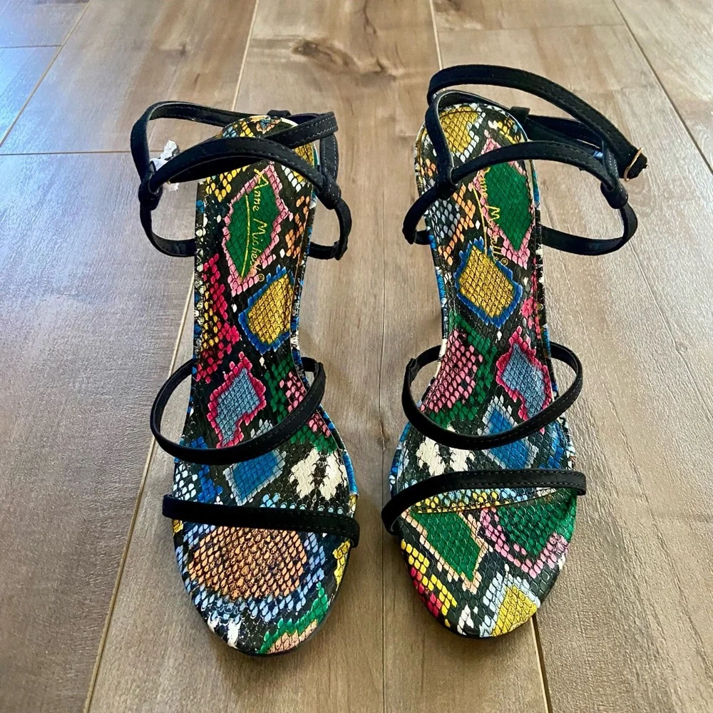 Anne Michelle black ankle