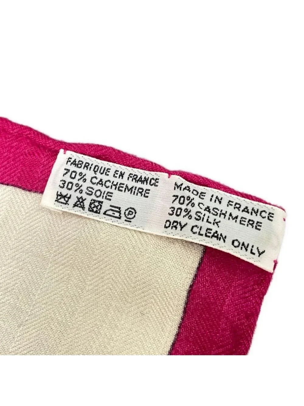 Hermes silk 140 minor