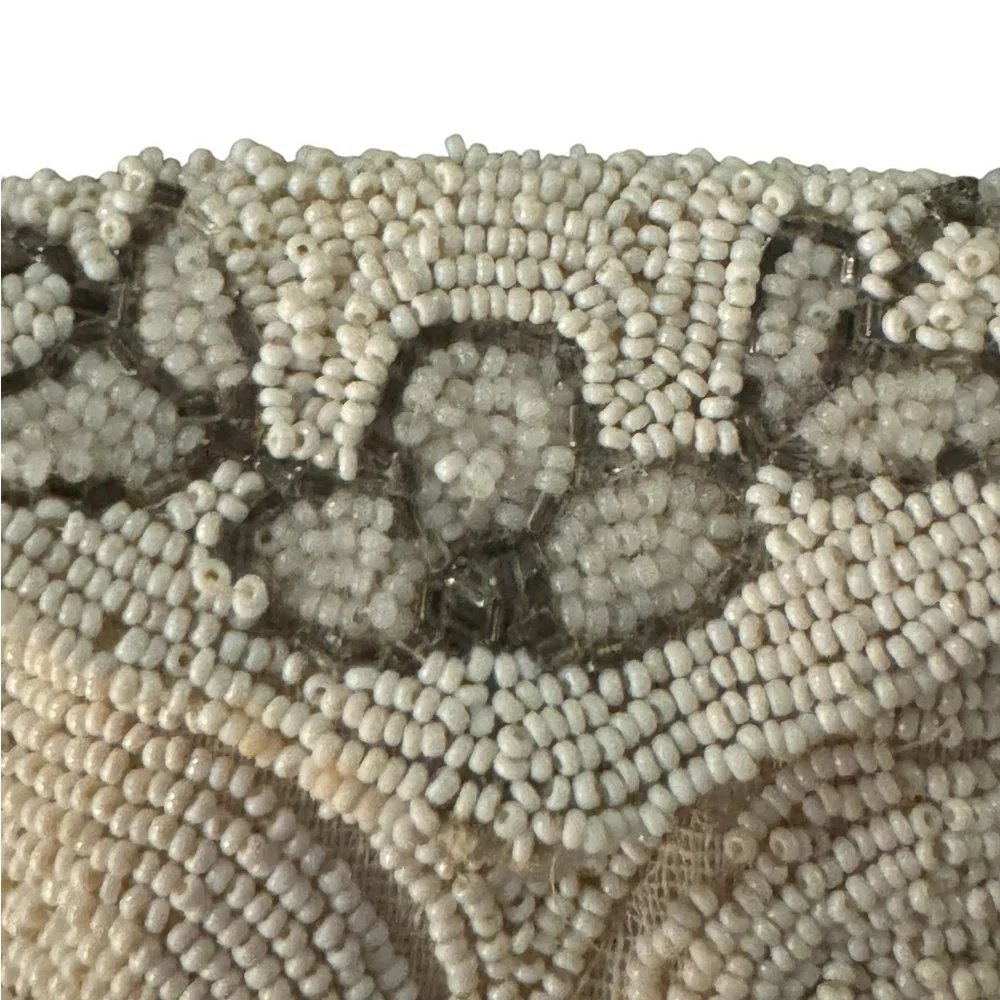 Vintage beaded coin purse/card holder. Handmade in Belgium‎