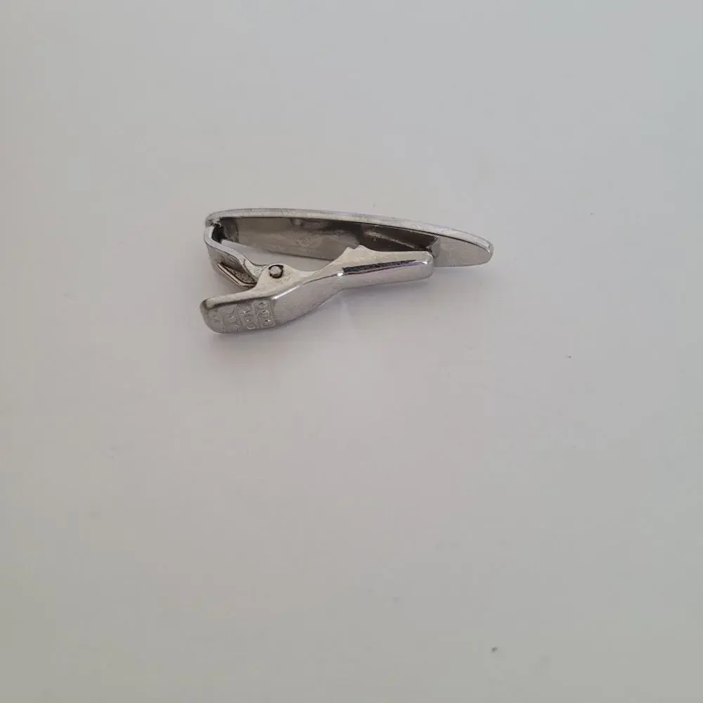 Unbranded this silver