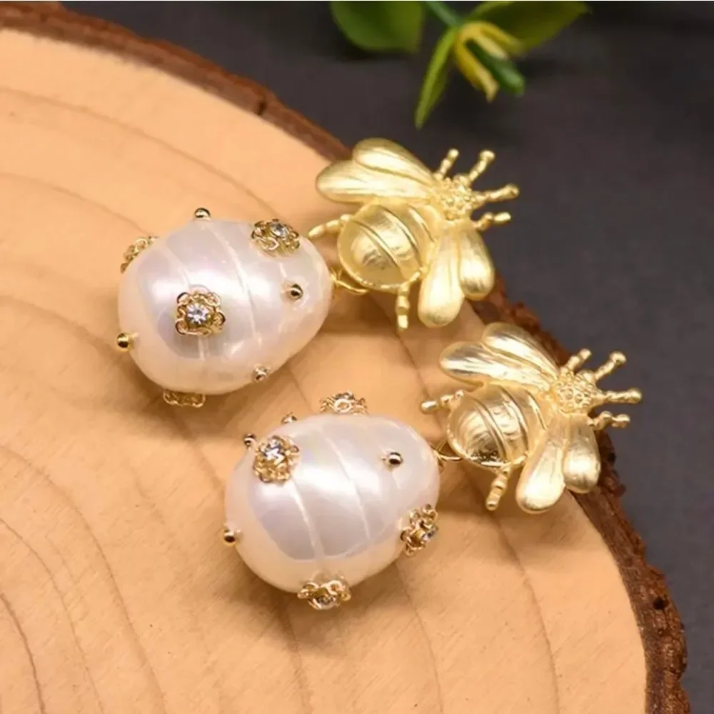 Gorgeous Bee Cultured Baroque Freshwater Pearl Drop Earrings 18k Gold Pl…