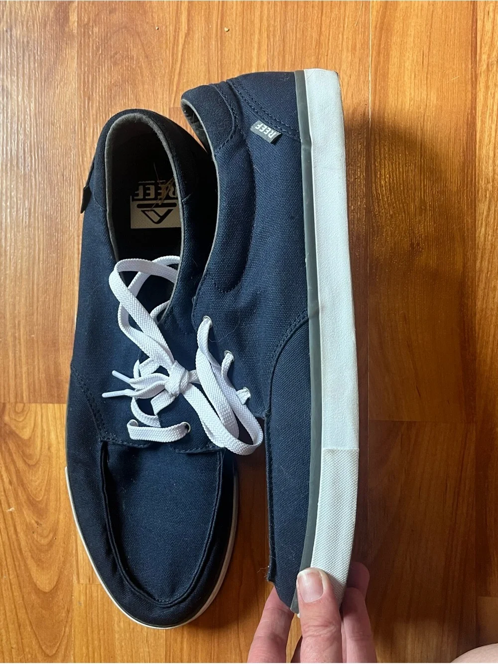 Reef casual navy