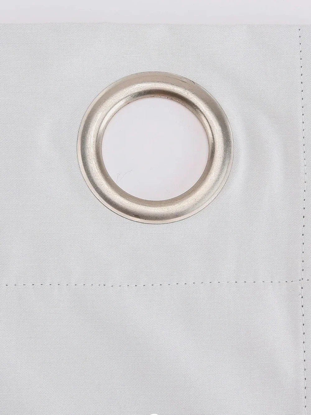N/A white grommet