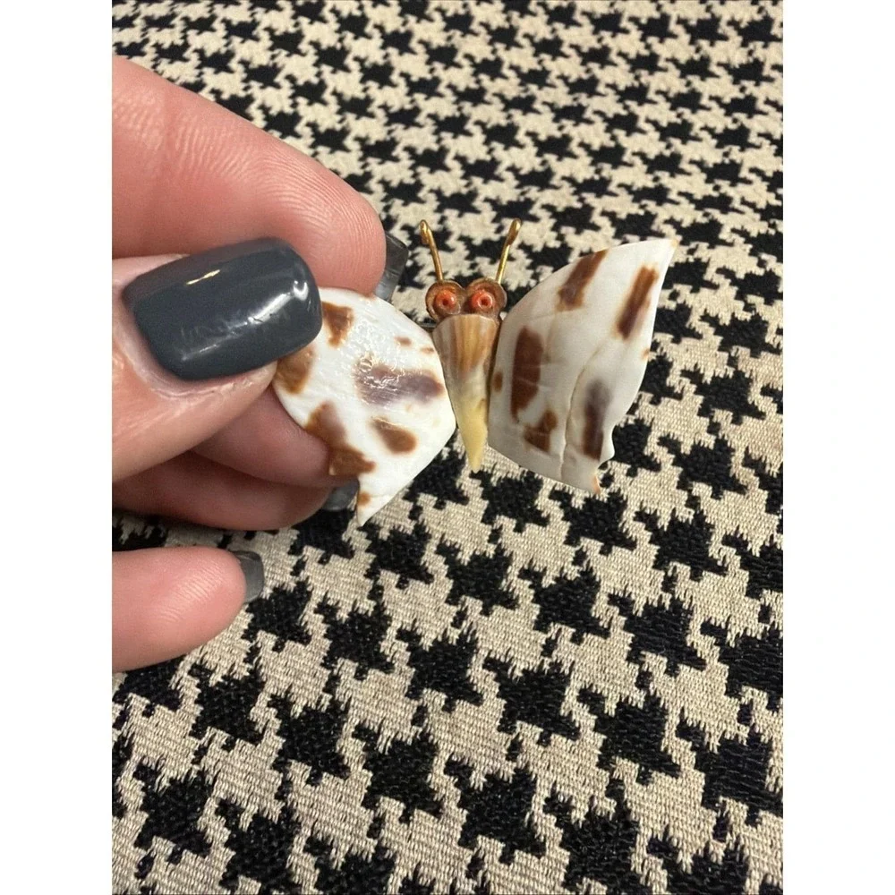 The Unbranded Brand this butterfly