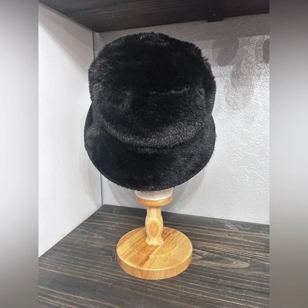 Reversible Faux Fur Bucket Hat Black Red‎ Winter Cloche Hat OS