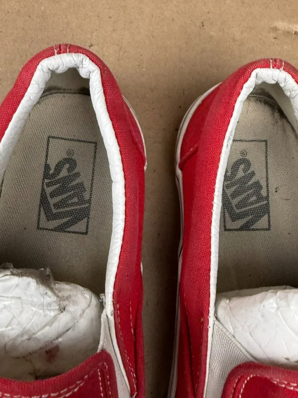 Vans Men's 8.0 / Women's 9.5 Red Canvas Slip On Skate Shoes Sneakers