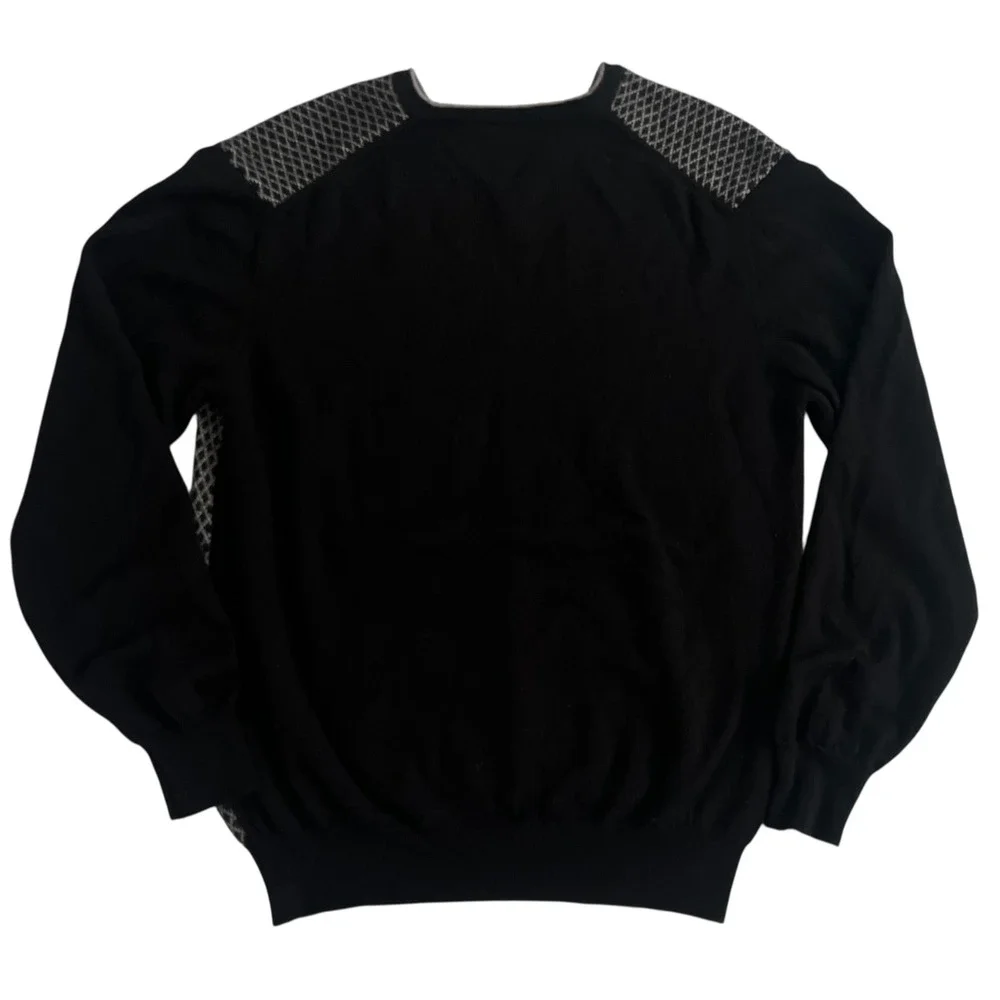 Tuttle vtg neck