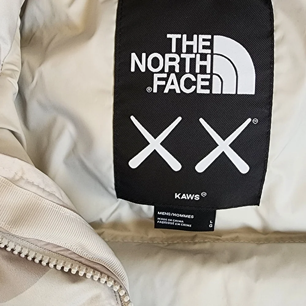KAWS x The North Face Retro 1996 Nuptse Jacket Moonlight Ivory Men’s L NWT