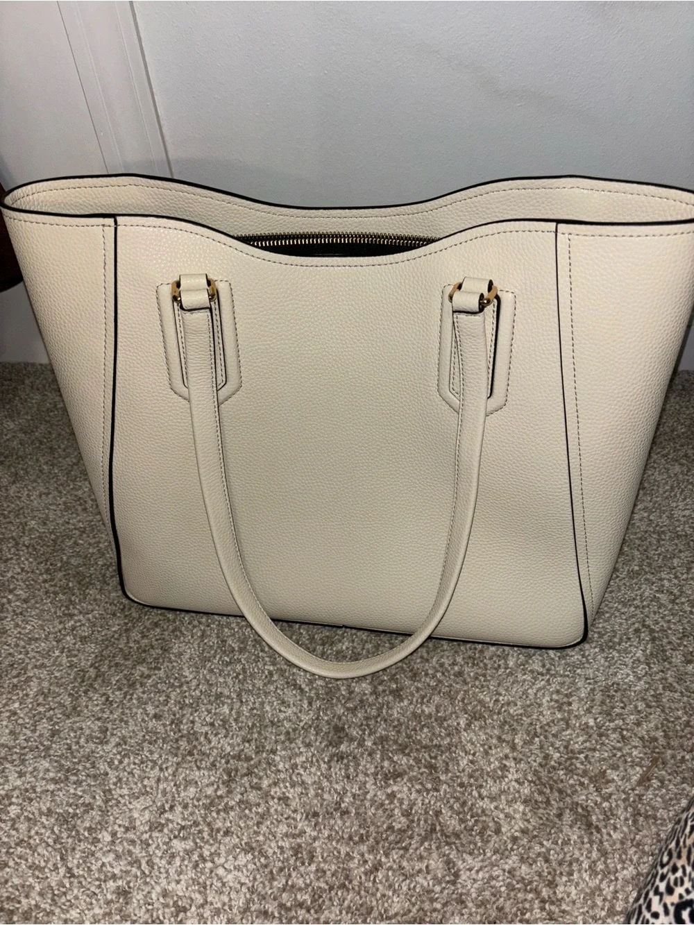 Marc Jacobs structured pebble