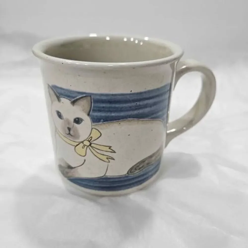 Cute Siamese cat mug