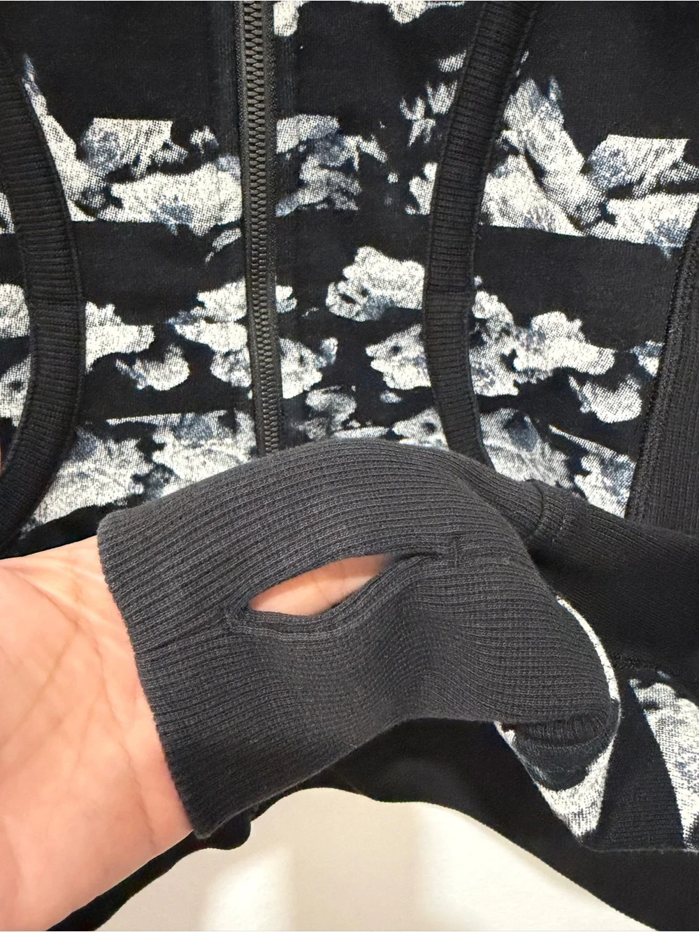 lululemon athletica stylish black