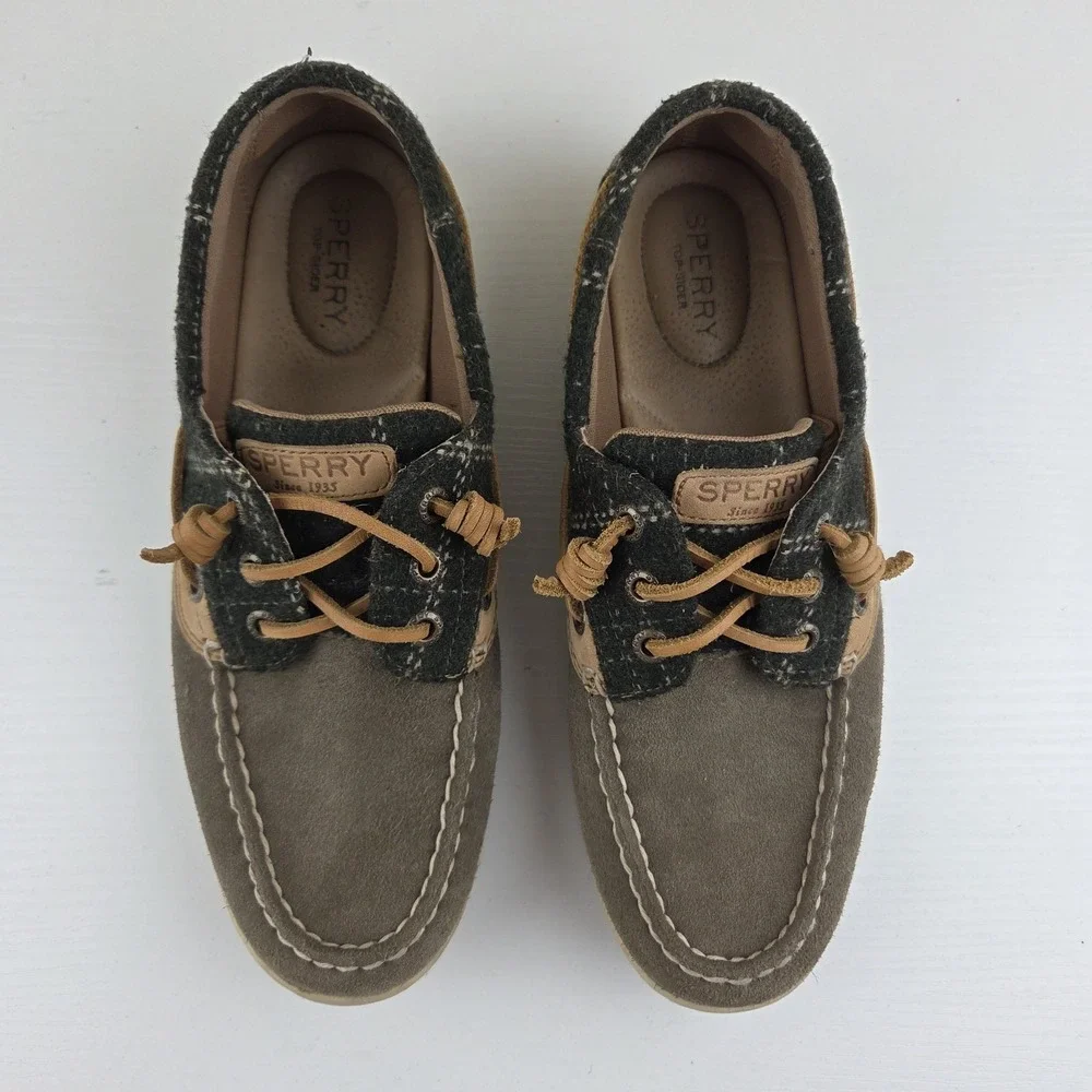 Sperry pre leather size