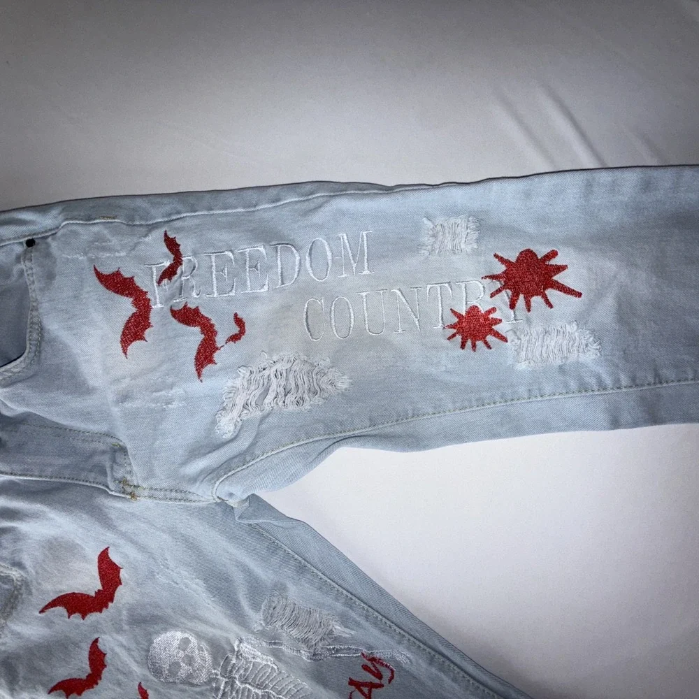 Mens Light Blue Denim Jeans With Red Bat & Skeleton Print Size 28 Streetwear‎