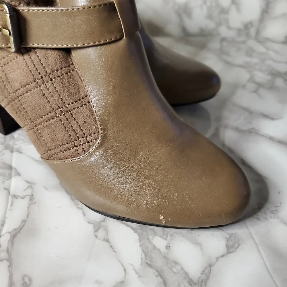 Naturalizer pre owned