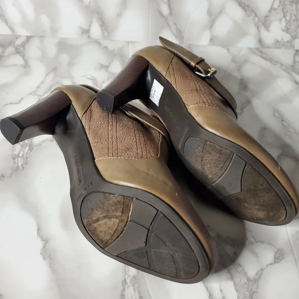 Naturalizer pre owned