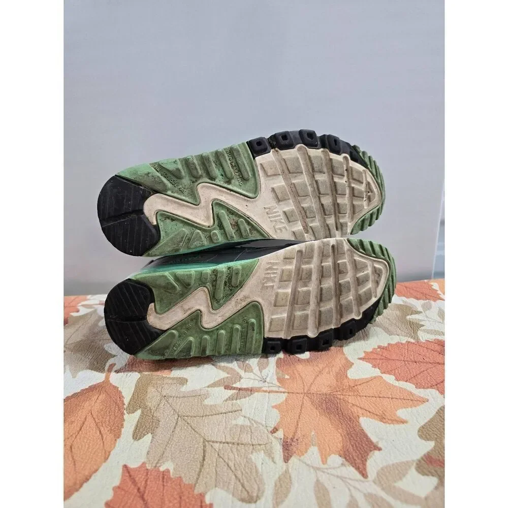 Nike • Air Max 90 LTR GS | Black Green Glow | 6Y • Women’s Shoes Size 7.5 |