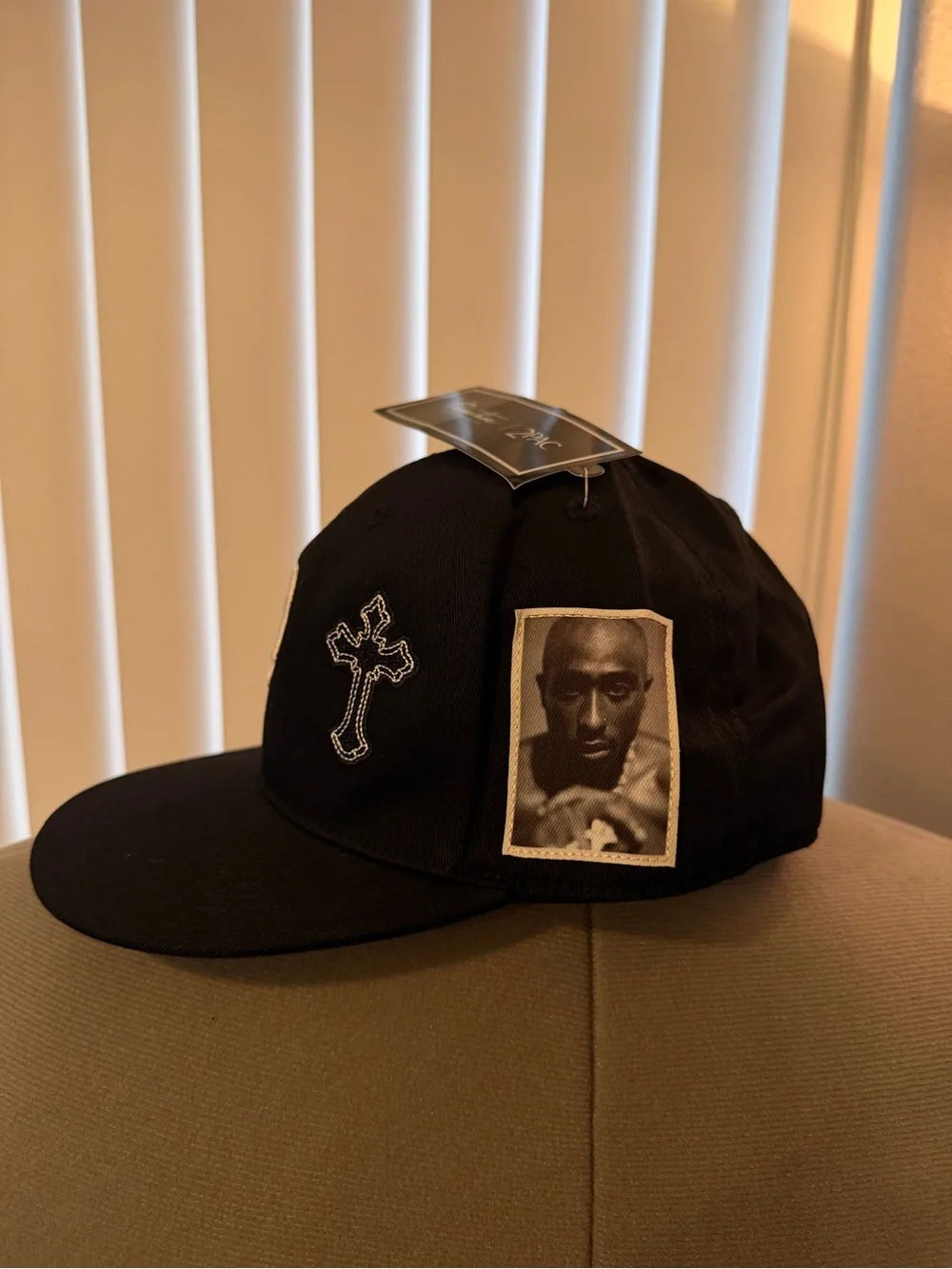 Primitive snapback crown