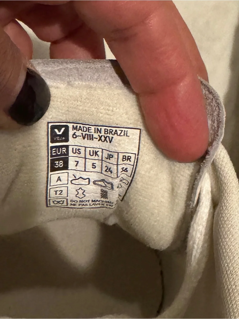 Veja wear women