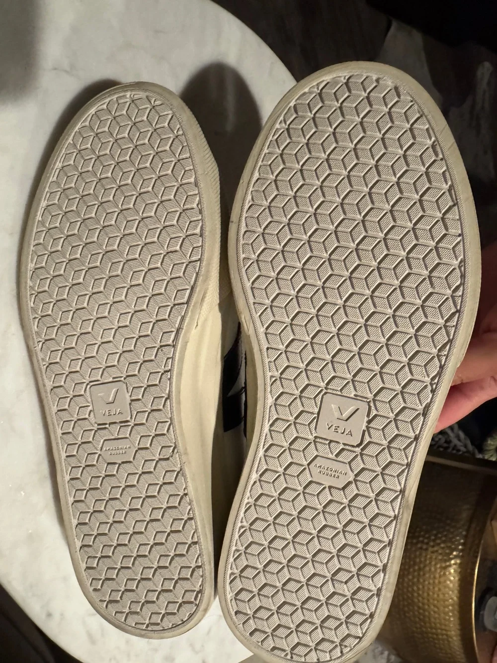 Veja closure sole