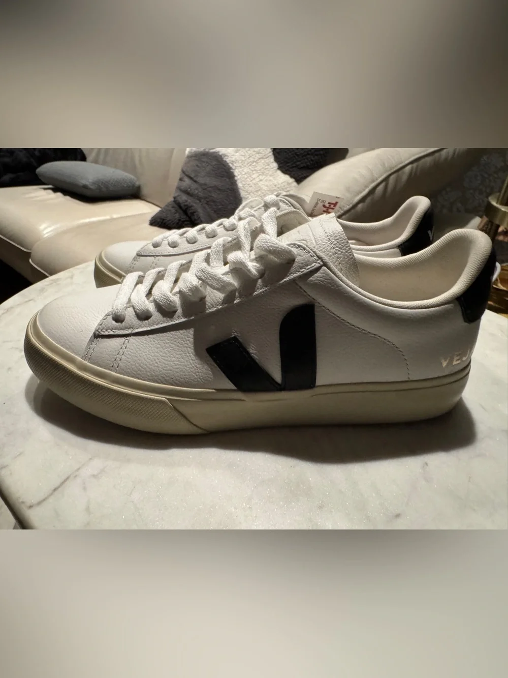 Veja collar sole