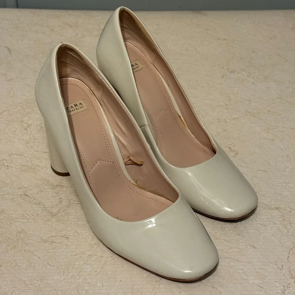 ZARA Trafaluc Block Heel Pumps Patent‎ Ivory White Size 38 US 7.5–8 S