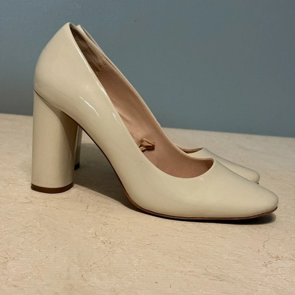 ZARA Trafaluc Block Heel Pumps Patent‎ Ivory White Size 38 US 7.5–8 S