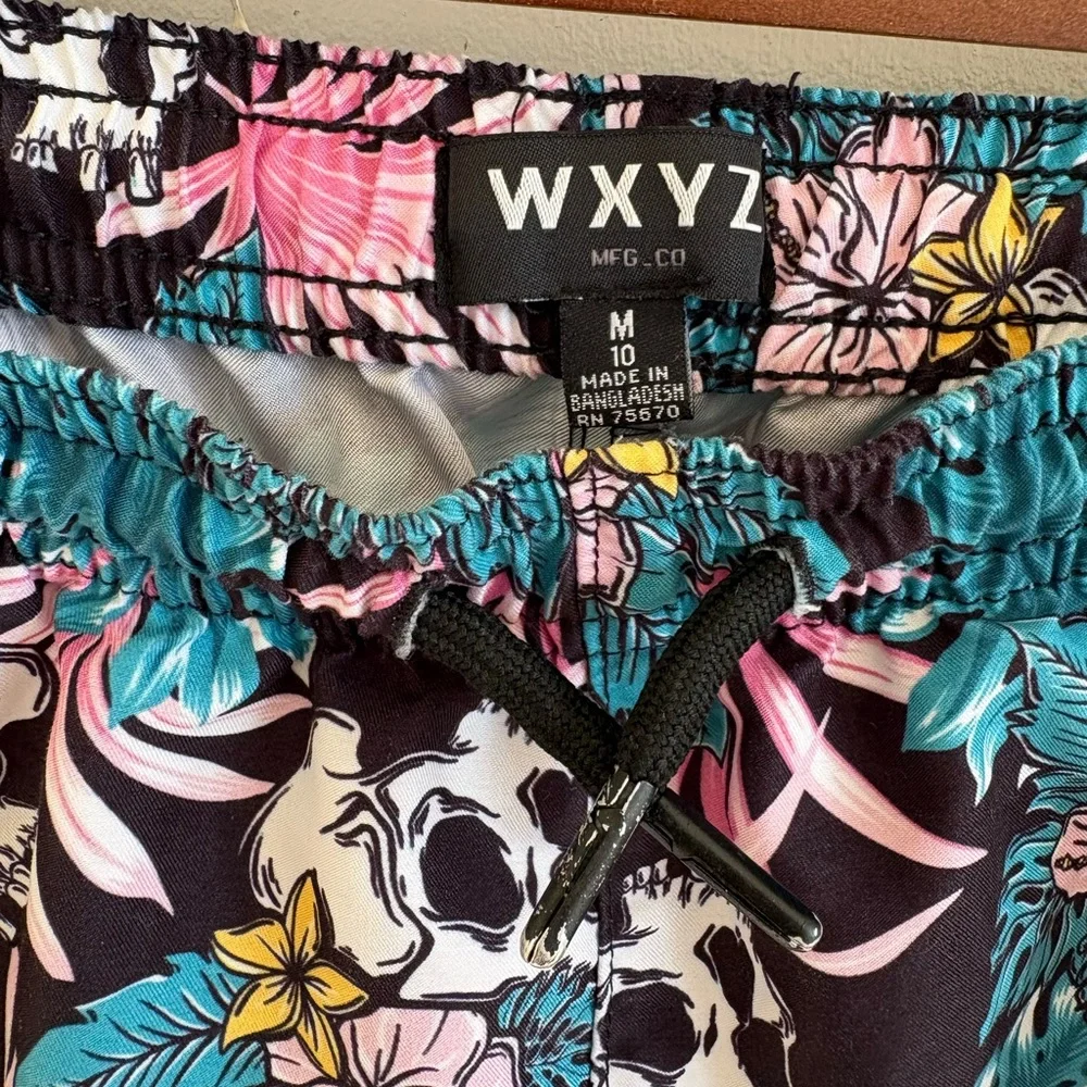 WXYZ Black Tropical Skull Swim Shorts‎ Unlined Pink & Teal Floral M(10)