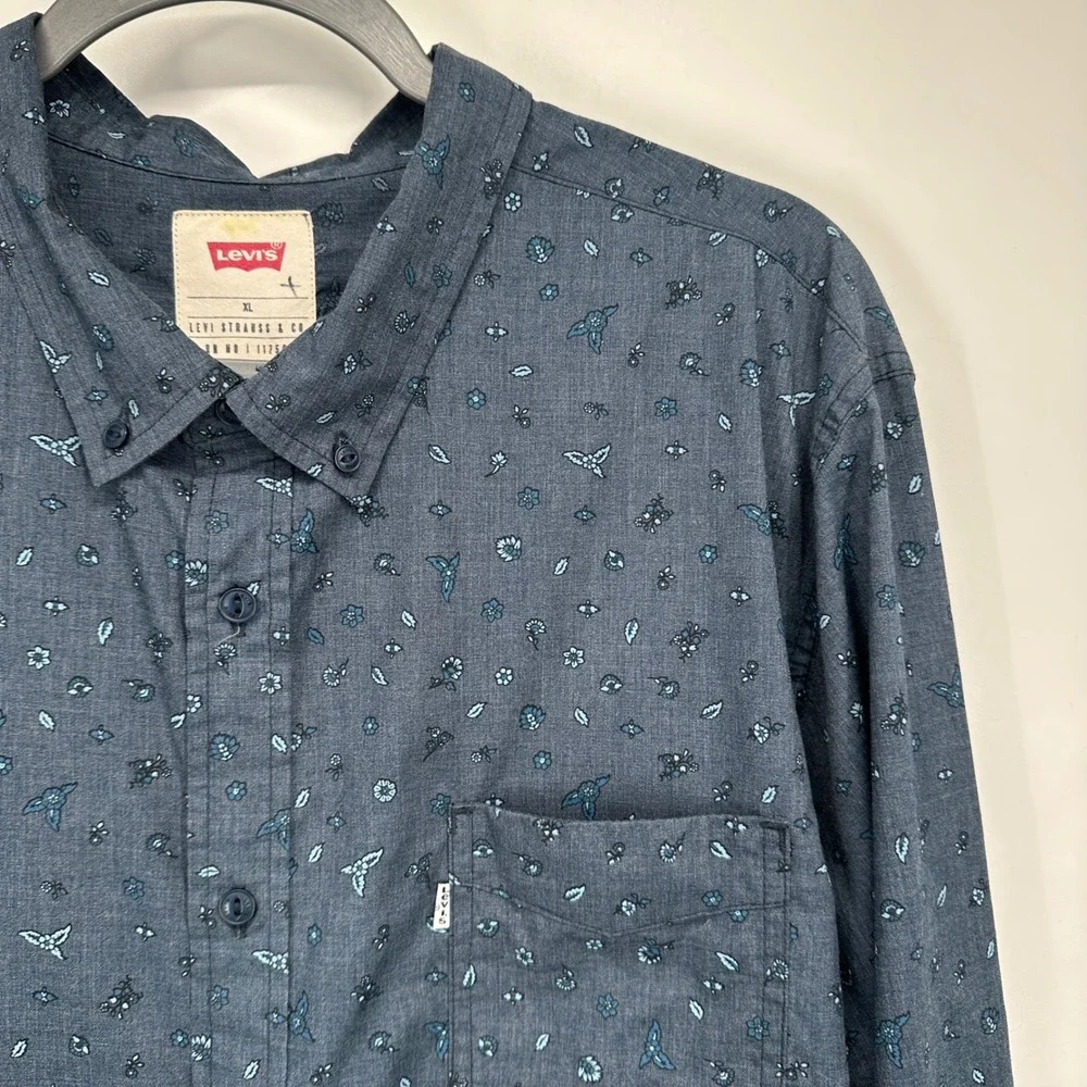 Levi's