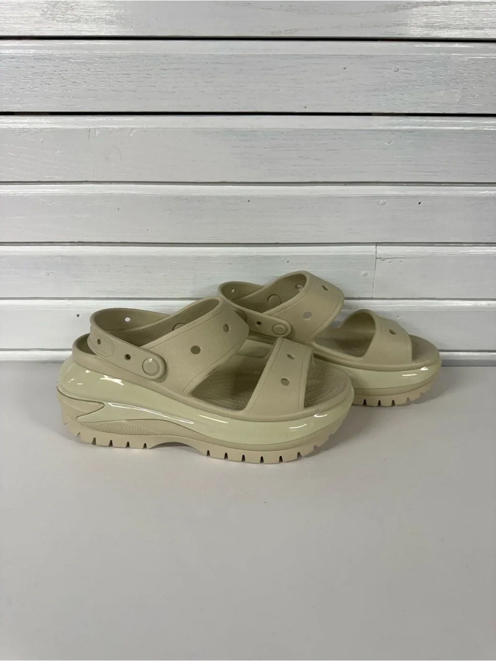 CROCS classic mega