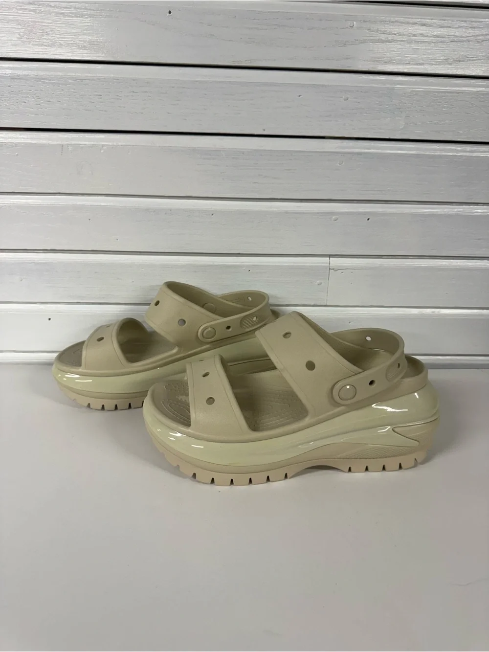CROCS classic mega