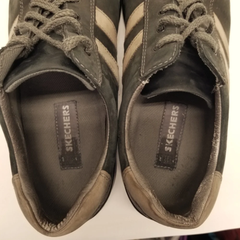 Skechers sketchers critics
