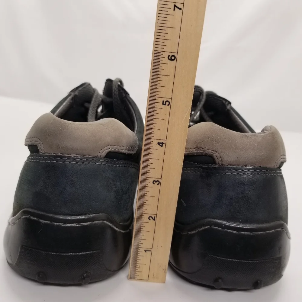 Skechers sketchers critics