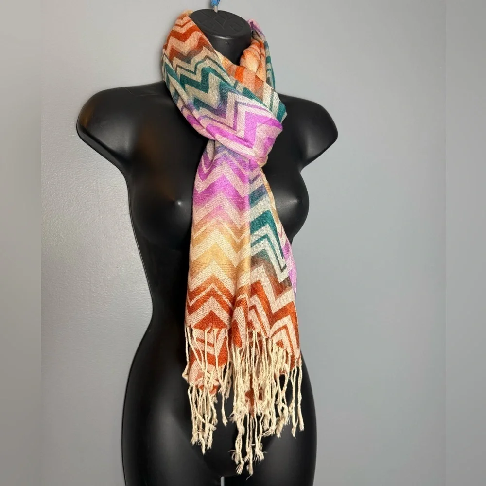 100% Pashmina Wool Scarf Pastel Zig Zag Pattern 27x68 *Flaw*