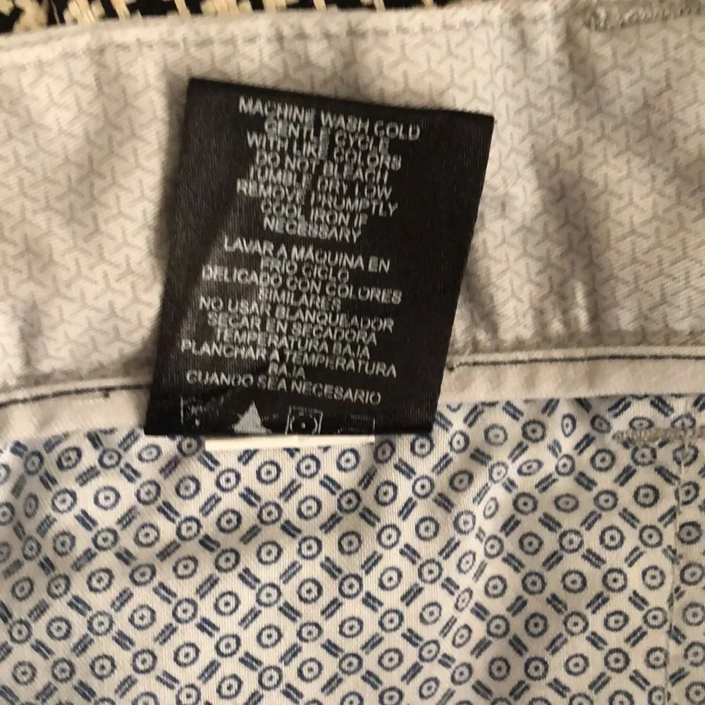 French Laundry Shorts Size 30 GUC Gray print