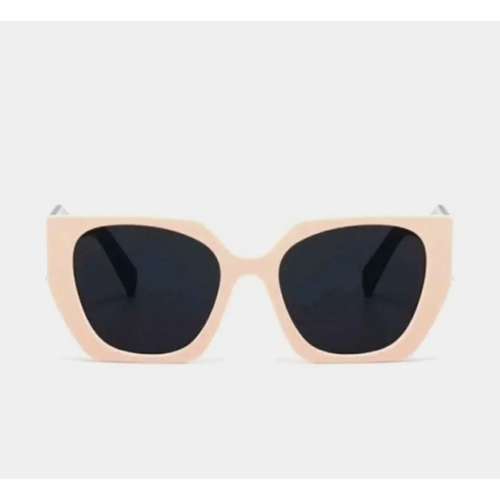 boutique retro over