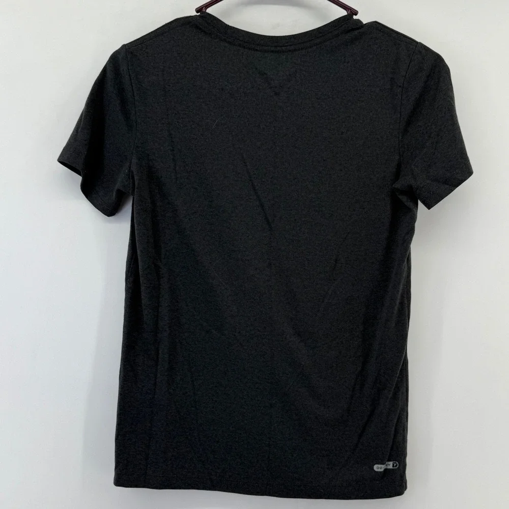 Old Navy training tee department