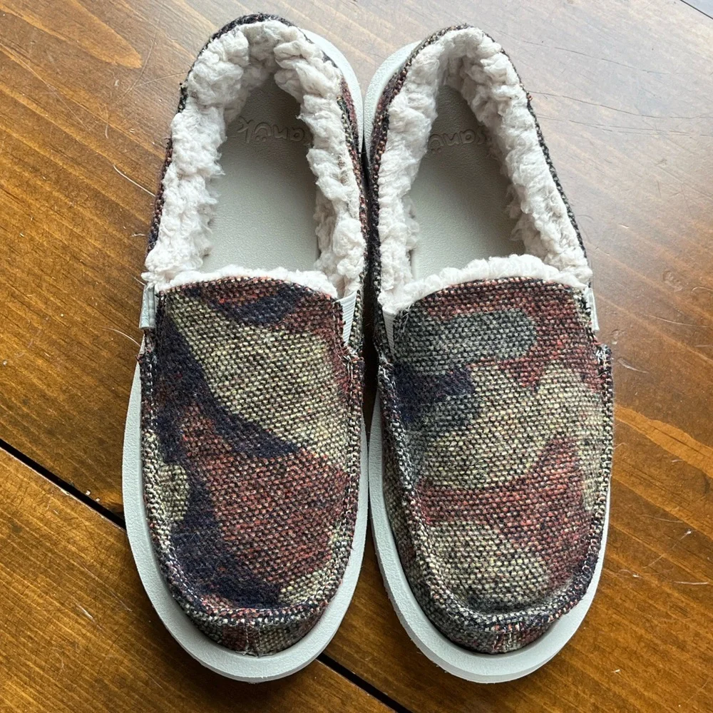 Sanuk good