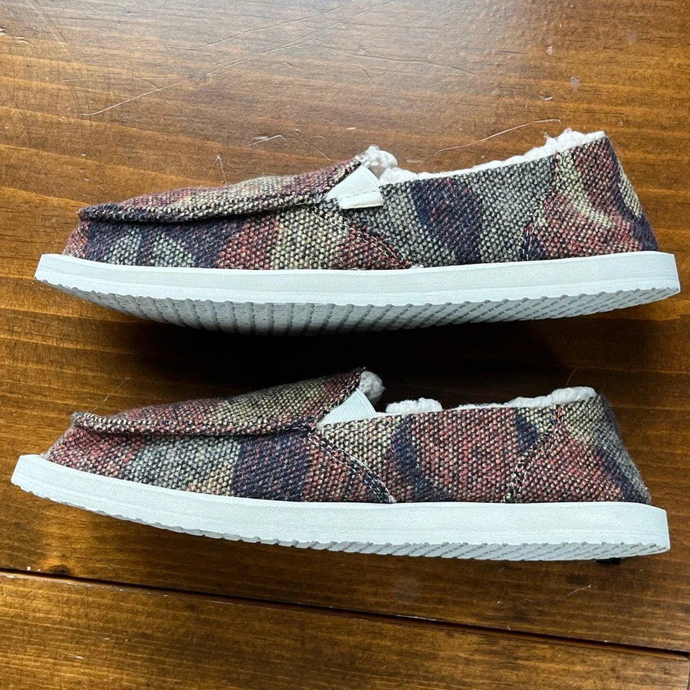 Sanuk good