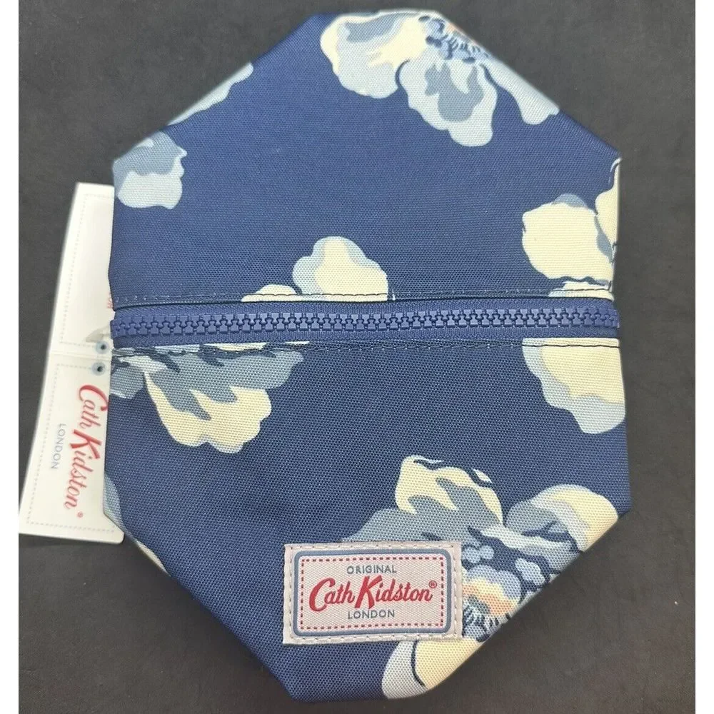 Catch Kidston Make Up Travel Pouch Blue W/Floral Pattern Folds‎ Flat For Storage