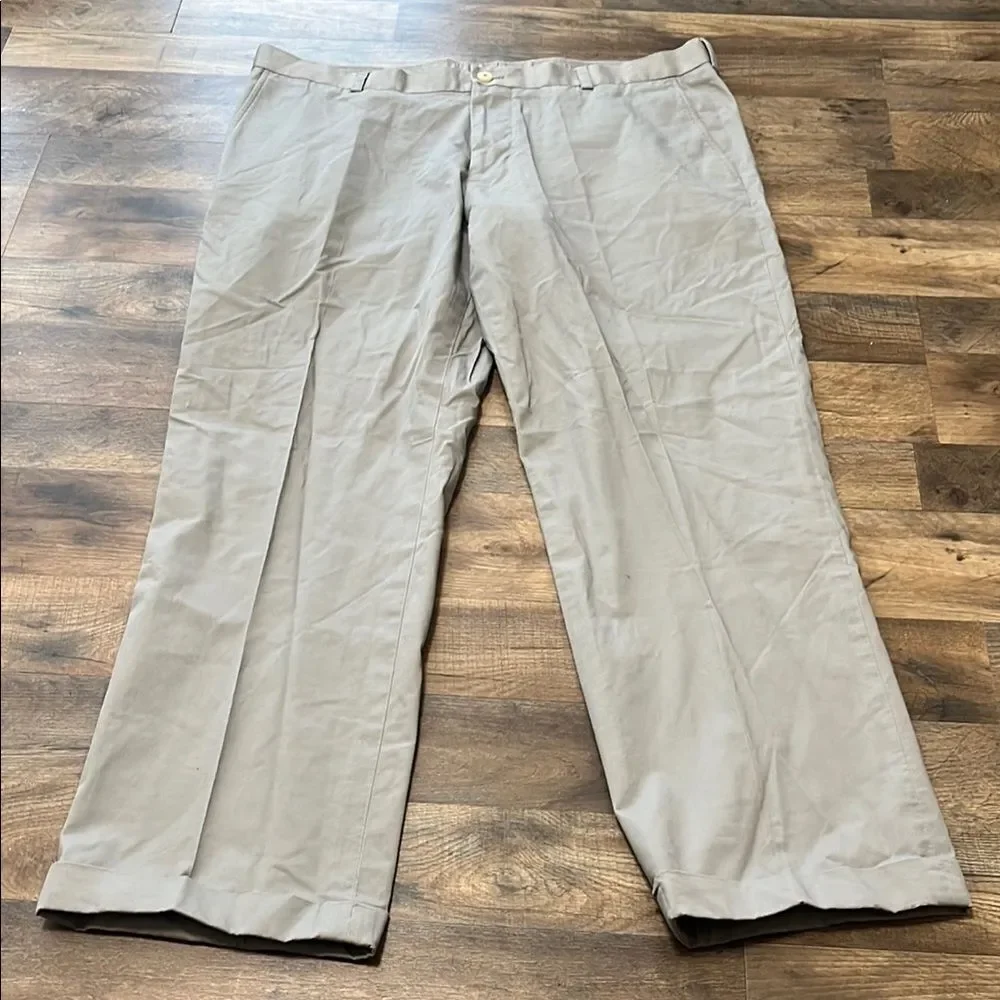 Southern Tide classic fit khaki pants size 40/32