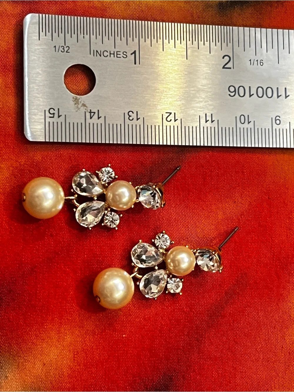 N/A elegant gold