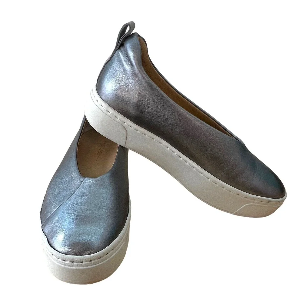 Naked Feet Womens Regime Slip On Platform Sneakers 7M Metallic Silver Excellent