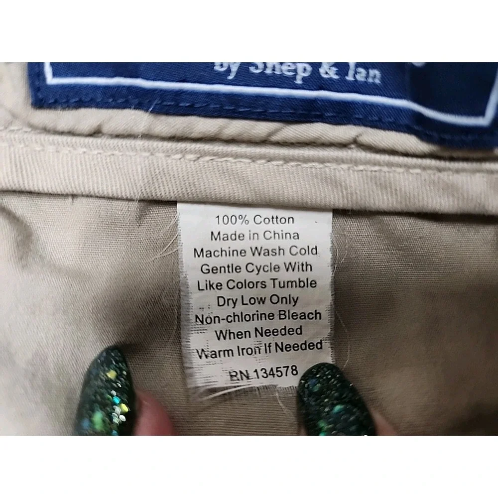 Vineyard Vines please see