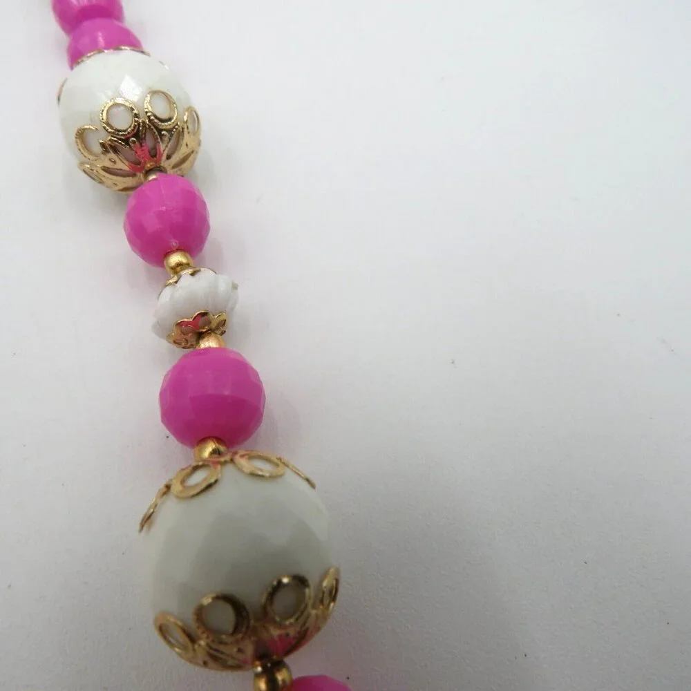 Unbranded vintage necklace