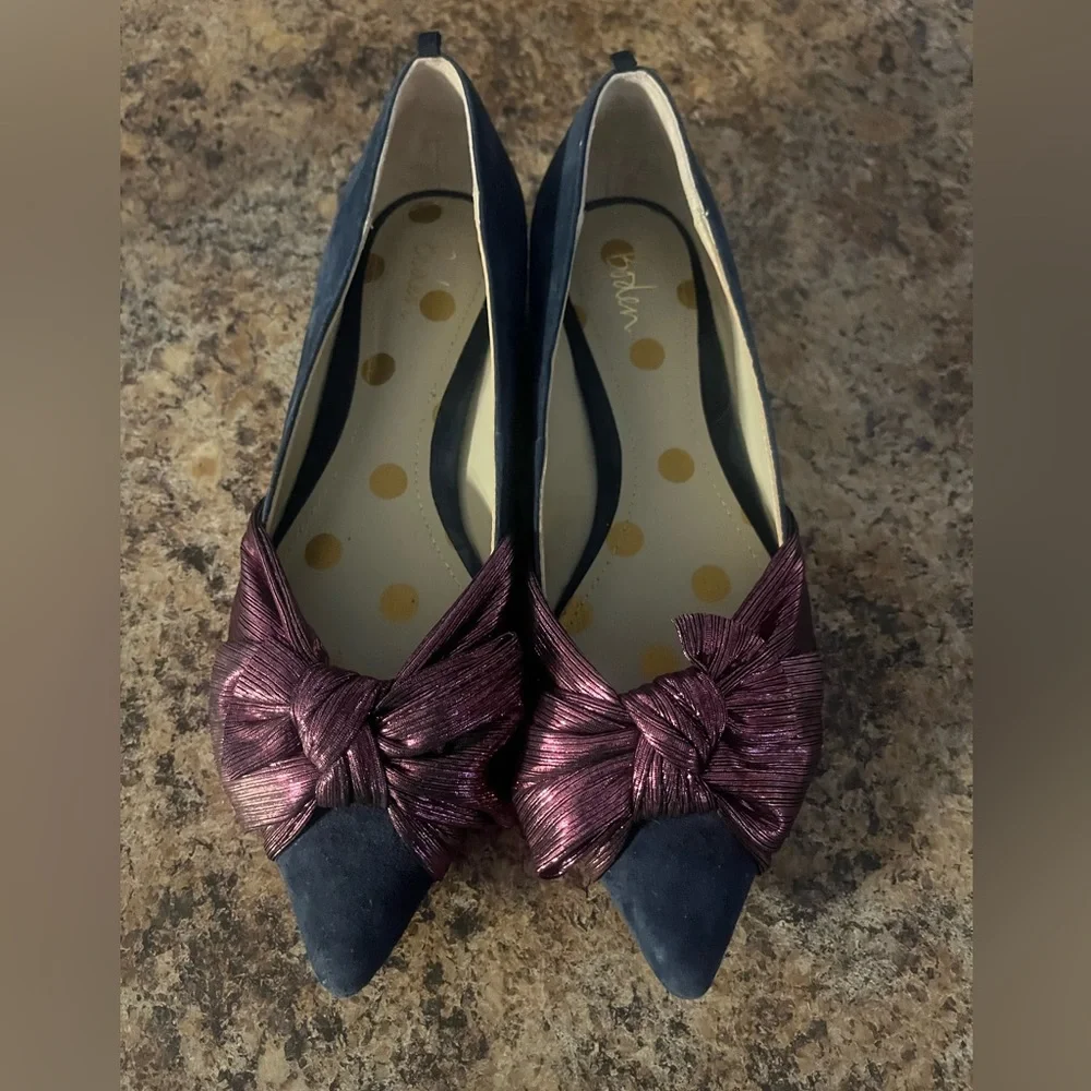 Boden Vanessa Swede Bow Shoes Size 37 US Size 6  Women's‎ Navy and Pom Pom