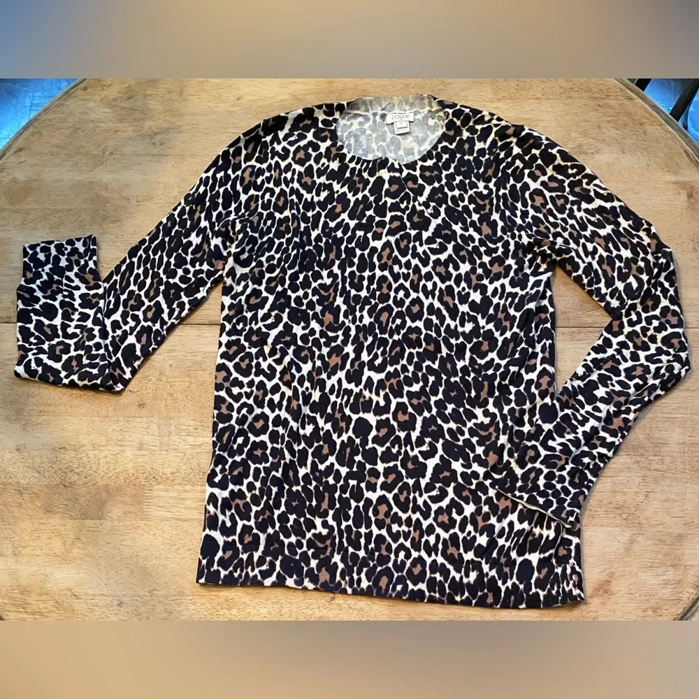 J. Crew closet medium