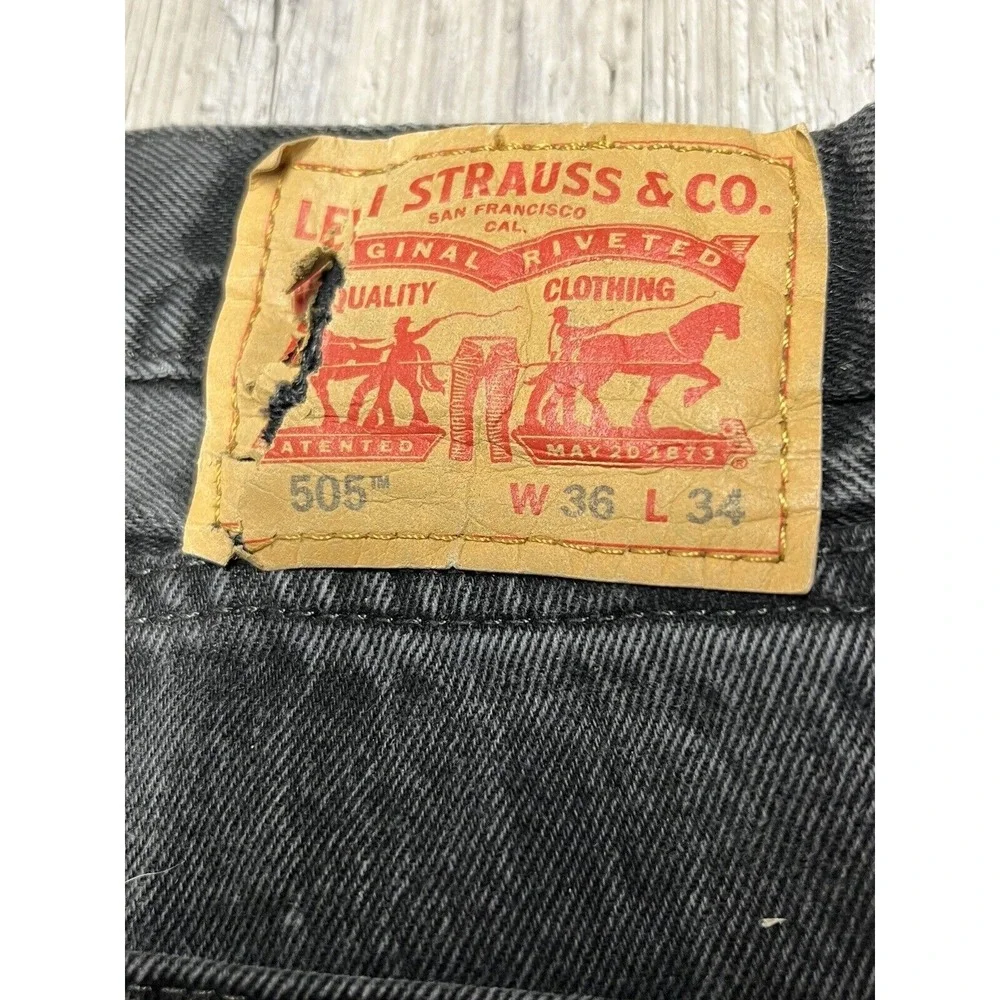 Levis black jeans
