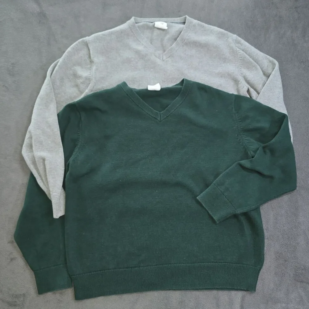 Gap Kids Boys School Uniform V-Neck Sweater Bundle Gray And Green Sz 12 XL Husky